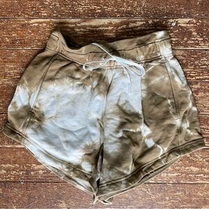 Lululemon Inner Glow Short 3”